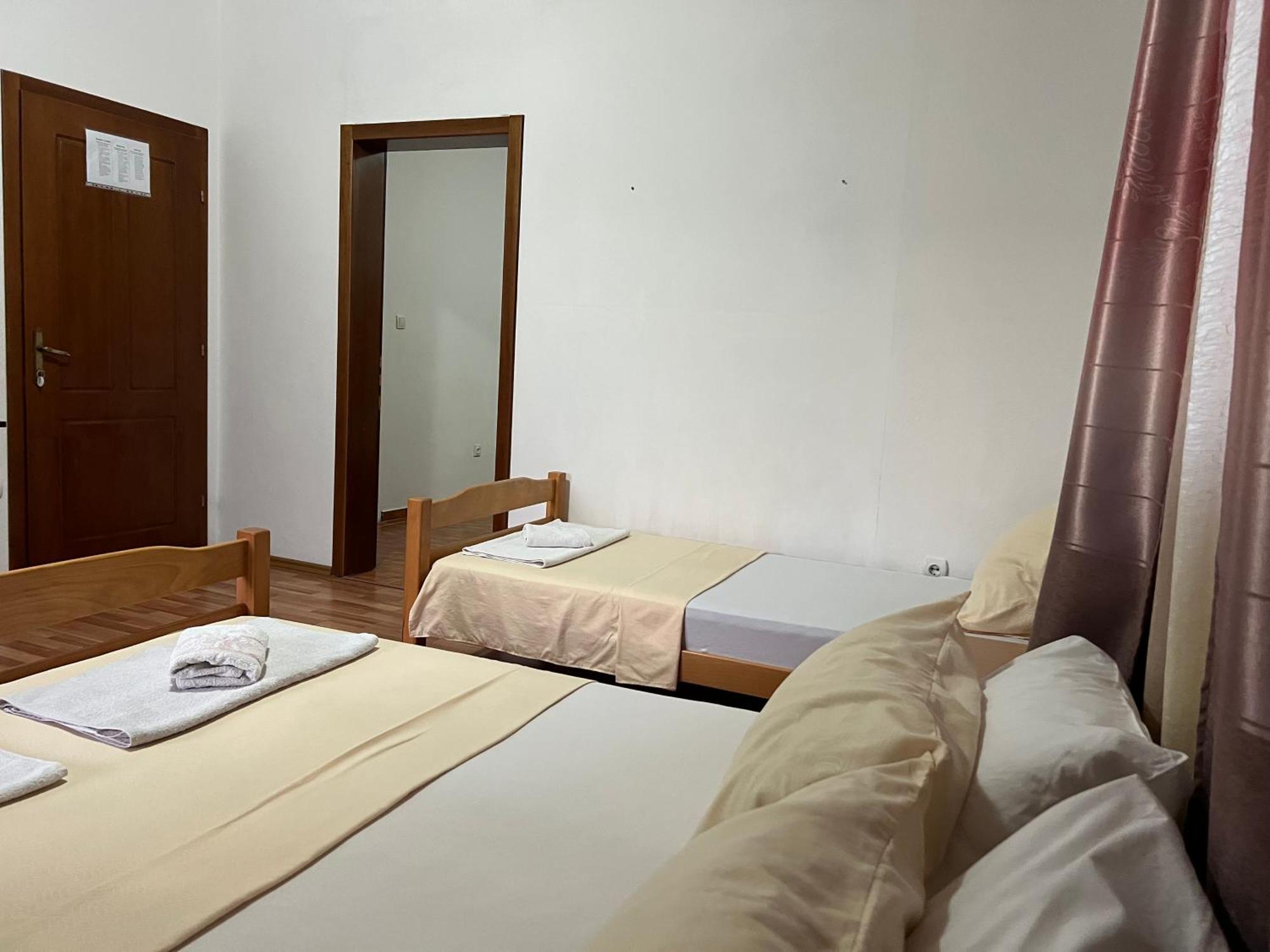 Apartments Fat E Jet - Pool & Breakfast Ulcinj Extérieur photo