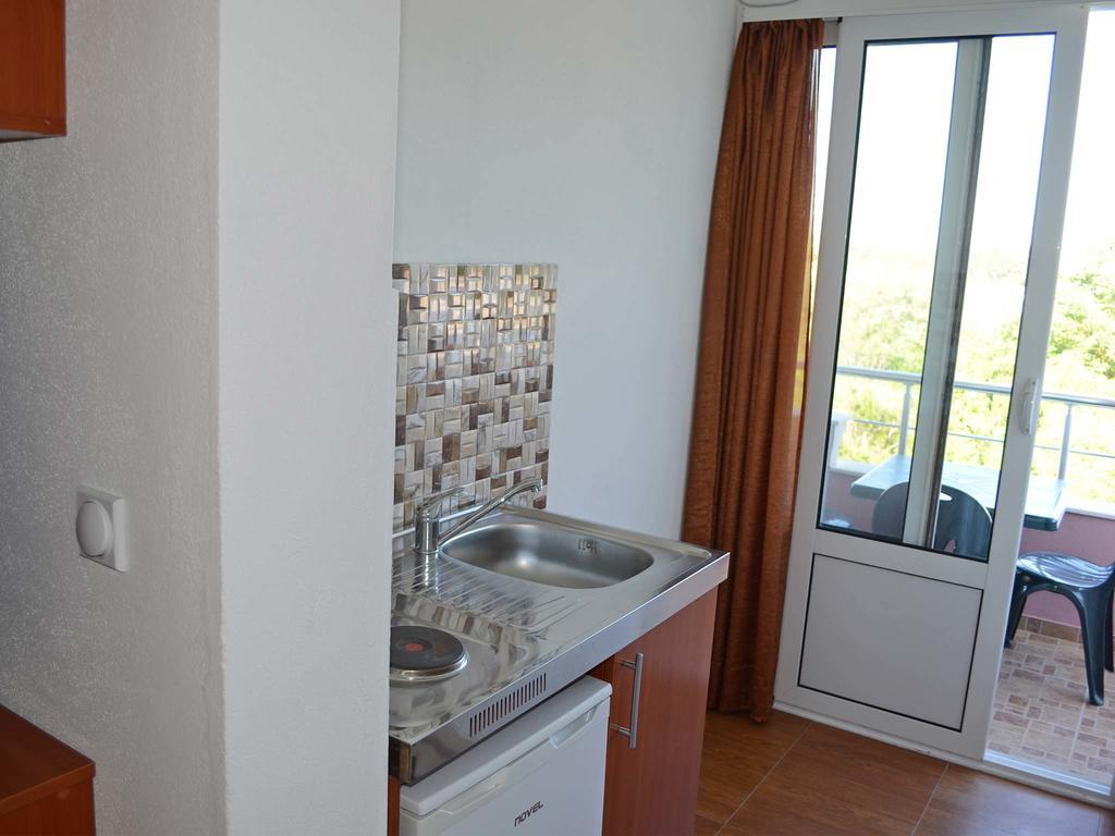Apartments Fat E Jet - Pool & Breakfast Ulcinj Extérieur photo
