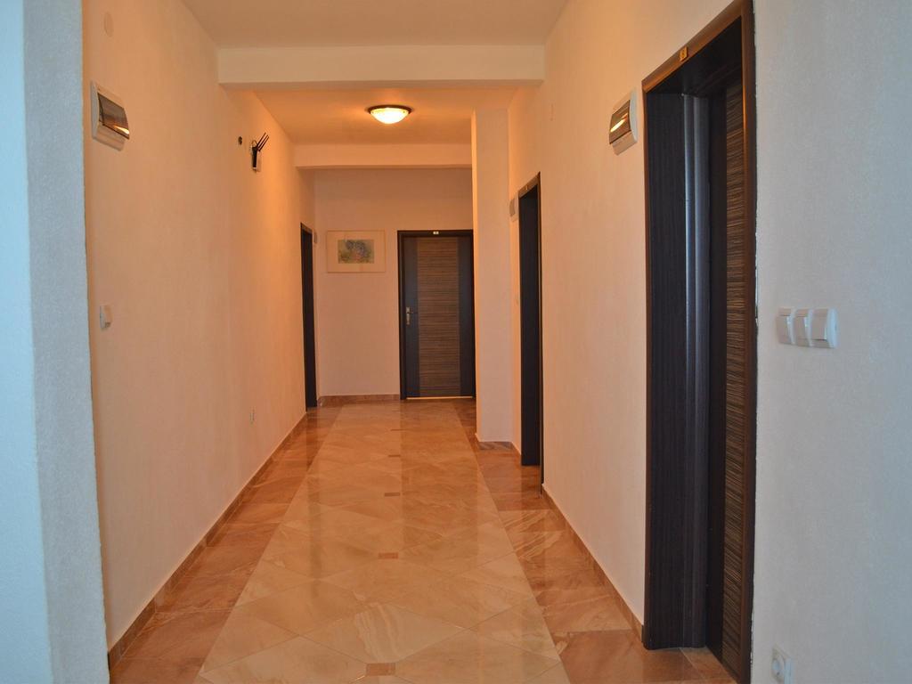 Apartments Fat E Jet - Pool & Breakfast Ulcinj Extérieur photo