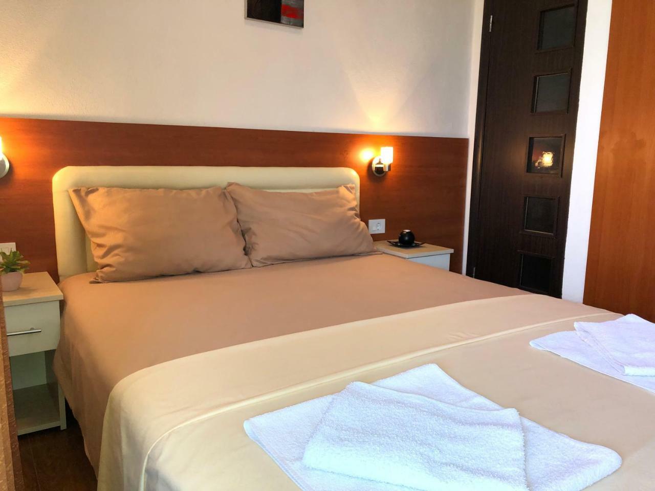 Apartments Fat E Jet - Pool & Breakfast Ulcinj Extérieur photo